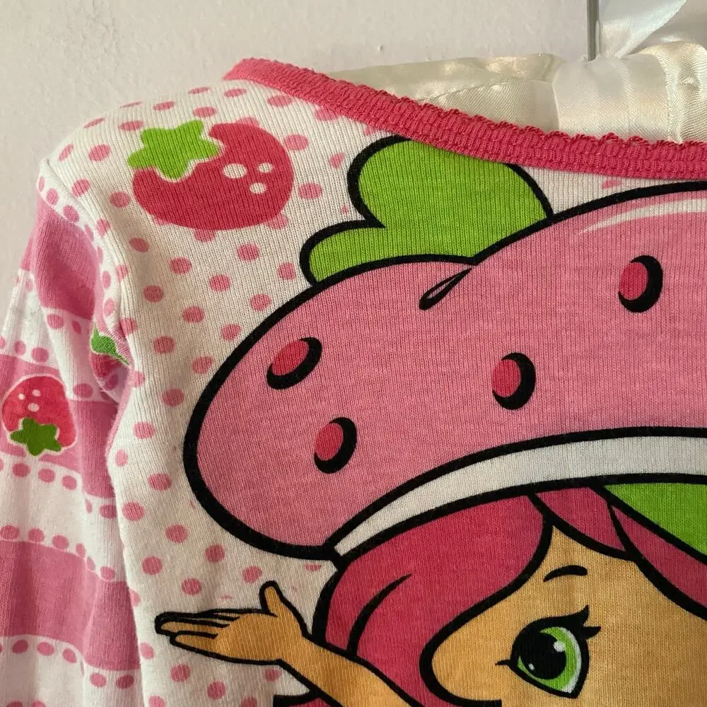 Strawberry Shortcake bring touch